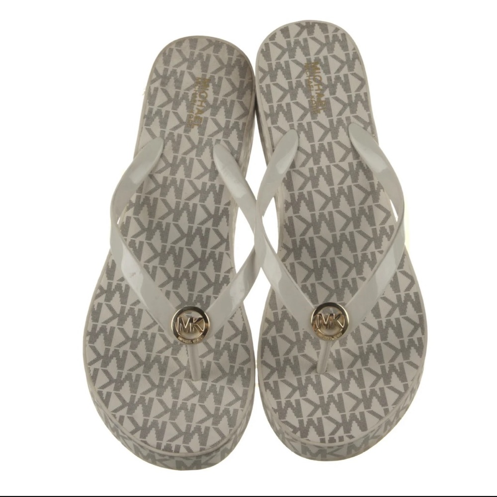 Brand 🆕 Michael Kors Bedford Glam Logo Flip Flop